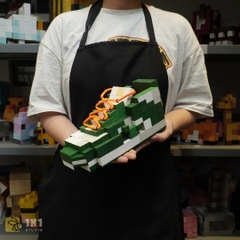 Mô Hình Gỗ Giày Nike Dunk Low x Off-White "Pine Green" (Art Toy)