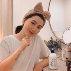 Dưỡng thể ban ngày Ý dĩ hatomugi SPF31+