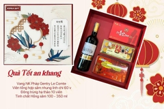 Sét quà Tết gồm rượu và sâm