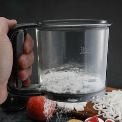 Ca Rây Bột Làm Bánh Bằng Nhựa Có Vạch Đo Lường 250ml