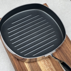 Chảo đúc inox nguyên khối dòng free-oil Kaiyo của Nhật size 24cm