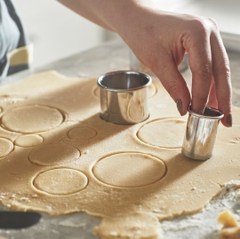 Bộ 5 khuôn tròn cắt bánh IKEA