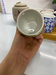 Sét ấm pha trà kèm khay trúc hoạ tiết hoa nhí