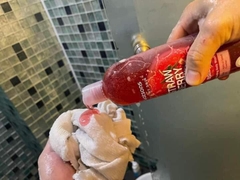 Sữa tắm hạt tẩy da chết Watsons Thái Lan