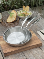 Chảo inox 316  Kaiyo nguyên khối 5 lớp nông lòng 20-24cm