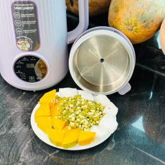 Máy làm sữa hạt UNIE UMB10 dung tích 1000ml