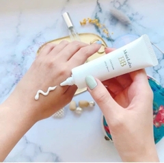 Kem nền BB Essence Labo 6 in 1 Nhật Bản