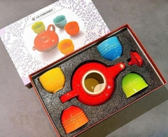 Bộ ấm chén cầu vồng Le Creuset
