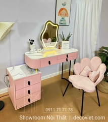 Bàn Trang Điểm Hiện Đại 82S