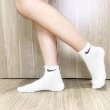 TẤT NIKE TRẮNG