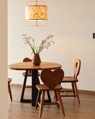 Bàn méo hình tim + 4 ghế
