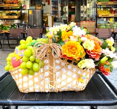 Giỏ Trái Cây Phối Hoa Tươi Dễ Thương - Sang Trọng