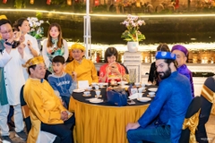 Tổ chức sự kiện