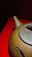 Ấm gốm Quyết Thành