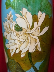 Sơn mài mỹ nghệ - Bình hoa Thanh Liên