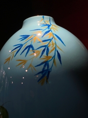 Sơn mài mỹ nghệ - Bình hoa Thanh Liên