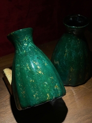 Lọ hoa Lục Bảo