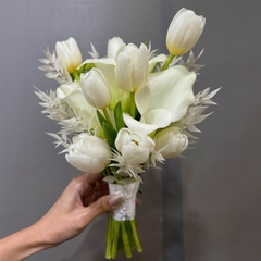 Hoa cưới tulip mix cally SP000054