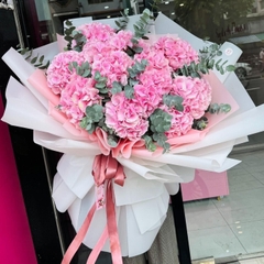 Bó hoa Tú cầu hồng mix lá bạc