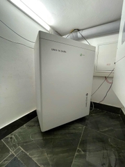 Pin Lithium-ion, dùng lưu trữ năng lượng mặt trời, công suất 280Ah, điện áp 51.2V, model: UNIV14.3KWh/LV(W) hiệu Easyway