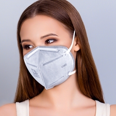 Khẩu trang KN95 chứa than hoạt tính 5 lớp Đeo qua đầu, hiệu AMS, Model: A9542, hộp 50 chiếc