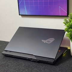 ASUS ROG STRIX G17 2023 (Ryzen 9-7845HX, RTX 4060 8Gb) - USED 99%