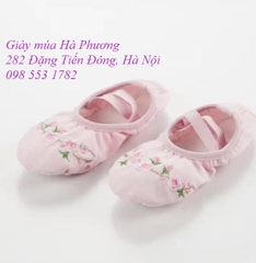 Giày múa Hoa thêu
