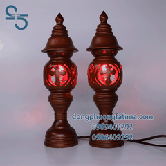2 CÂY ĐÈN GỖ CHÓP NHỌN