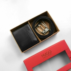 Set nit ví Hugo