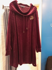 Đầm hoodie nhung Tommy