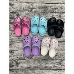 Giày sandal Crocs kim tuyến