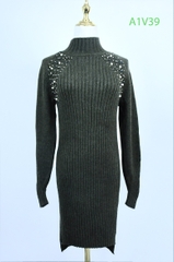 Váy len cổ lọ