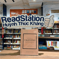 LITTLE BOOK OF VALENTINO