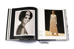 Chanel: Collections and Creations, 2007