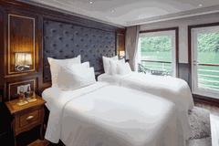 Paradise Elegance Cruise