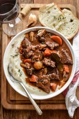 Cách làm bò hầm Boeuf Bourguignon chuẩn vị Pháp