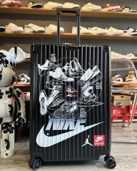 Vali Nike Size 26 Black