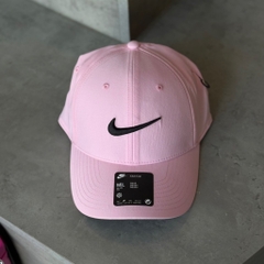 Nón Nike Pink