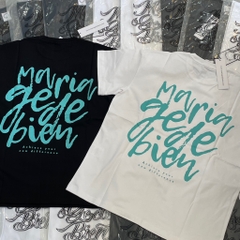 Áo Maria Ge De Bien Trắng Chữ Xanh