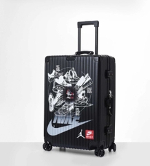 Vali Nike Size 26 Black