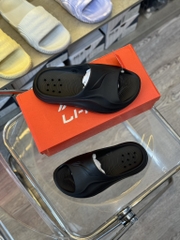 Dép Li-ning đen nguyên khối