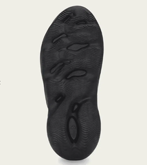 adidas Yeezy Foam RNR ‘Onyx’ HP8739