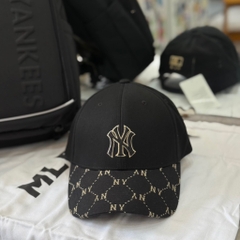 Nón MLB Black NY Monogram