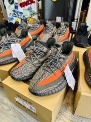 Yeezy 350 v2 Beluga Carboon