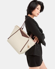Túi Xách Lớn Tote Phối Charm Trang Trí