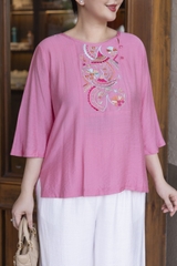 M COLLECTION | Áo Kiểu Nữ Trung Niên Tặng Mẹ Bà Cổ Tròn Vải Lụa Hàn Thêu Hoa Đính Nút Tay Lỡ A13023LW01