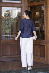 M COLLECTION | Áo Kiểu Nữ Trung Niên Tặng Mẹ, Bà Vải Tơ Cotton Thêu Hoa Tay Bí Lỡ Bo Chun A13212LW01