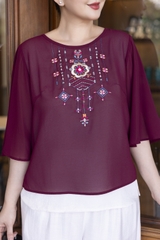 M COLLECTION | Áo Kiểu Nữ Trung Niên Tặng Mẹ Chất Vải Chiffon Thêu Hoa Cổ Tròn Tay Lỡ A13024LW01