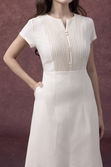 SWANLAKE | Váy Đầm Nữ Midi Cổ Chữ V Cài Nút Xếp Ly Vải Linen Tay Ngắn Thắt Eo Xẻ Tà Công Sở D13288LW01