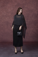 SWANLAKE | Váy Đầm Maxi Nữ Vải Lụa Gấm Phối Choàng Tơ Xẻ Tà Nhấn Eo Sát Nách Đi Tiệc D13329LW01